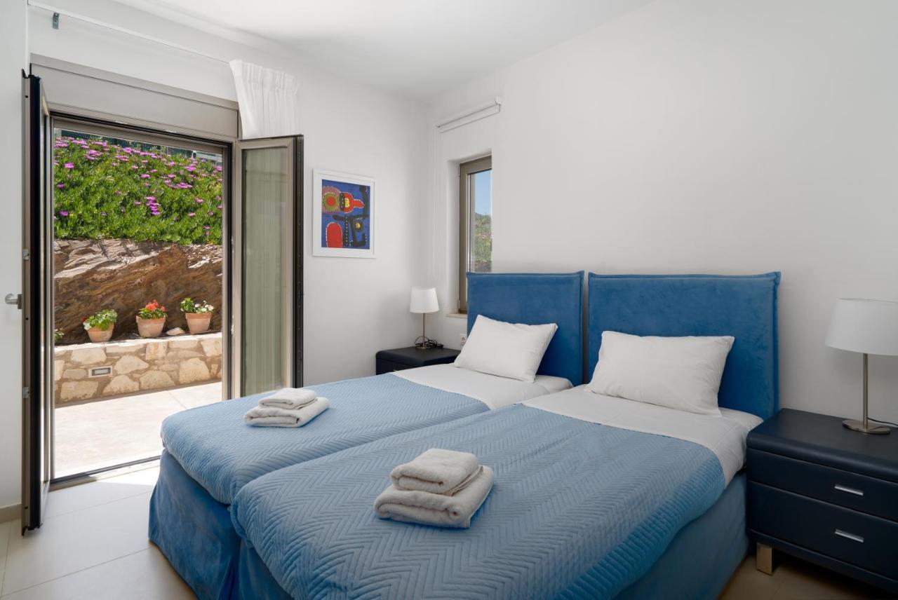 Sea View Villas アギア・ペラギア エクステリア 写真